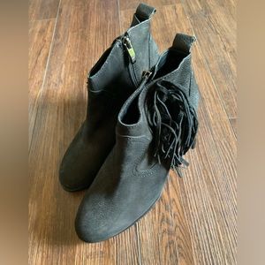 ❤️👢Vince Camuto Booties